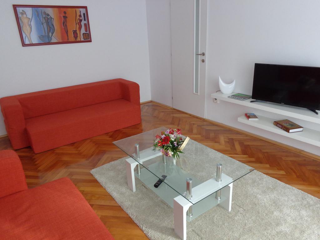 Olympus Apartment Alba Iulia Ngoại thất bức ảnh